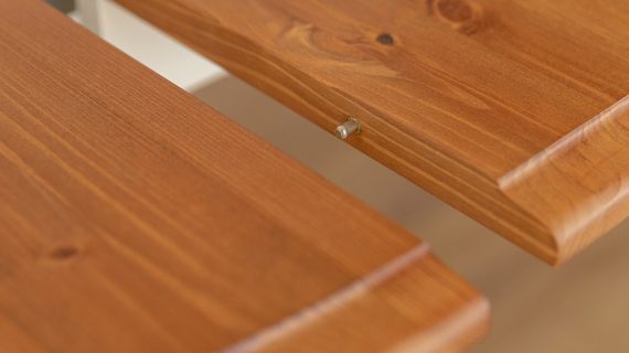 Miniaturka 6 - Praktyczny klasyczny sosnowy stół Ingrid