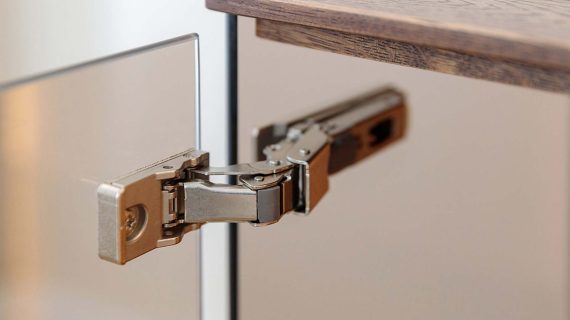 Miniaturka 10 - Nowoczesna dębowa szafka RTV 185 cm Essentia