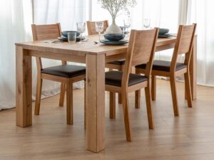 Miniaturka 9 - Stół dębowy z krzesłami w aranżacji jadalni widok na nogi i konstrukcję