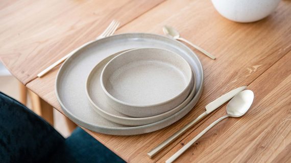 Miniaturka 17 - Klasyczny nowoczesny dębowy stół 90 cm Basic