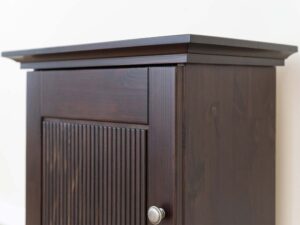 Miniaturka 7 - Szafka nocna lewa drewniana ciemnobrązowa z ryflowanym frontem na białym tle miniatura