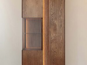 Miniaturka 4 - Witryna dwudrzwiowa tabacco dębowa z przeszkleniem i podświetleniem LED