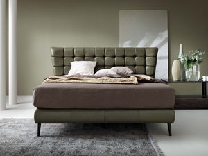 Miniaturka 10 - Łóżko tapicerowane oliwkowe z pikowanym zagłówkiem w sypialni