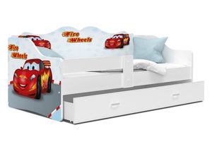 Miniaturka 1 - Białe łóżko dziecięce z motywem auta wyścigowego i szufladą perspektywa