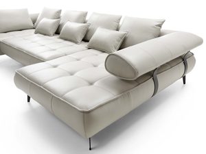 Miniaturka 8 - Narożnik kremowy detal pikowanego siedziska i wałka zbliżenie