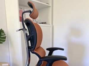 Miniaturka 3 - Fotel biurowy ergonomiczny karmelowy profil z mechanizmem regulacji