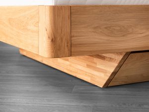 Miniaturka 4 - Łóżko dębowe detal narożnika ramy konstrukcja skośna usłojenie drewna