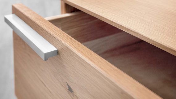 Miniaturka 6 - Szafka nocna drewniana z litego drewna Arella 2L-RE