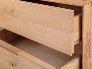 Miniaturka 4 - Szafka nocna dębowa detal dwóch otwartych szuflad konstrukcja