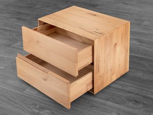 Miniaturka 5 - Dębowa szafka nocna z dwoma otwartymi szufladami widok z góry