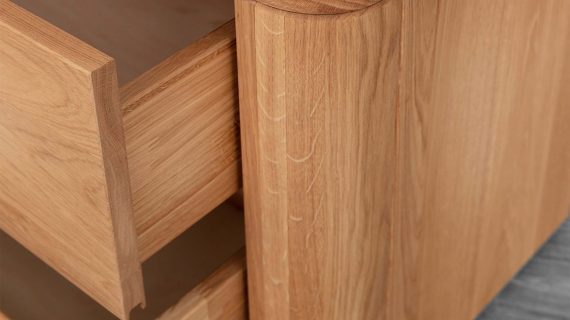 Miniaturka 3 - Drewniana szafka nocna z litego drewna Lelina 2L