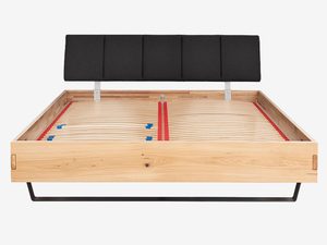 Miniaturka 12 - Łóżko dębowe ze stelażem i tapicerowanym zagłówkiem grafitowym frontalny