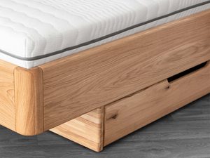 Miniaturka 8 - Detal ramy łóżka dębowego narożnik szuflada i noga usłojenie drewna