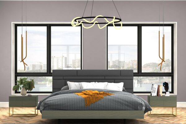 Sypialnia nowoczesna z grafitowym łóżkiem tapicerowanym i zielonymi szafkami