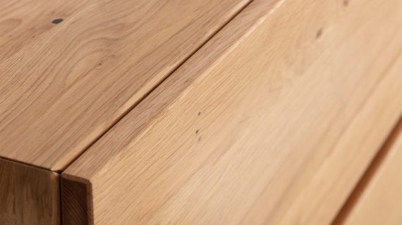 Miniaturka 8 - Pojemna drewniana komoda Macari 3L