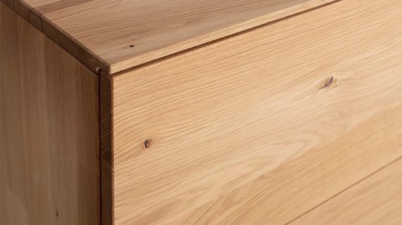 Miniaturka 6 - Komoda drewniana z litego drewna Arella 3L1T