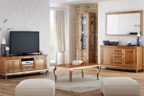 Salon klasyczny z meblami dębowymi jasnymi szafką RTV i komodą