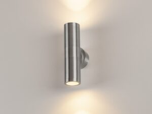 Miniaturka 12 - Aluminiowy kinkiet Astina przedstawiony na zdjęciu montażowym