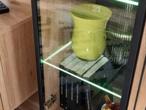 Miniaturka 5 - Aranżacja kolekcji Lioren z witryną LED