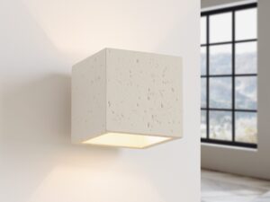 Miniaturka 2 - Betonowy kinkiet Solmira beżowy z włączonym światłem