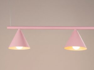 Miniaturka 96 - Czteropunktowy żyrandol Sorvella 122 cm różowy – detal kloszy z włączonym światłem