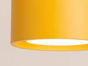 Miniaturka 35 - Dwupunktowy plafon Modessa 21 cm żółty – świecący klosz z bliska