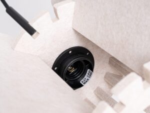 Miniaturka 26 - Filcowa lampa wisząca Elaria 45 cm beżowy – oprawka i mocowanie płatów