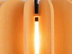 Miniaturka 16 - Filcowa lampa wisząca Elaria 45 cm żółty – świecące filcowe płaty z bliska