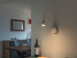 Miniaturka 6 - Biała lampa ścienna Dio Flex Plate w aranżacji wnętrza