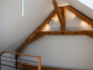 Miniaturka 7 - Oświetlenie góra dół białej lampy Enola B na ścianie