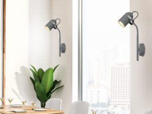 Miniaturka 1 - Dwa kinkiety Leveto w aranżacji przy oknie, każda lampa sprzedawana oddzielnie