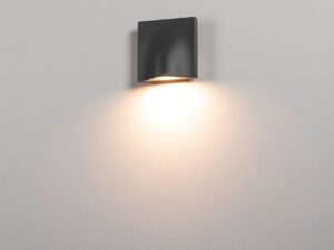 Miniaturka 4 - Antracytowy kinkiet Vilua S WL LED świecący na elewacji