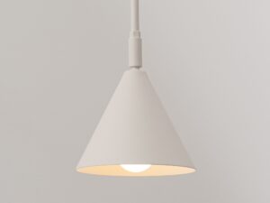 Miniaturka 60 - Kinkiet z włącznikiem Sorvella 61 cm beżowy – detal klosza