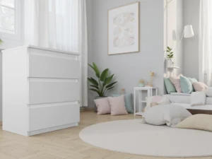 Miniaturka 2 - Biała komoda Novia 70 cm z szufladami bez uchwytów w jasnym pokoju