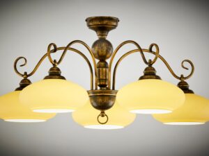 Miniaturka 1 - Pięć podświetlonych kloszy lampy Bolero i ozdobne stalowe ramiona