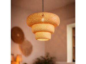 Miniaturka 6 - Trójwarstwowa lampa bambusowa Emasira w zbliżeniu na tle salonu