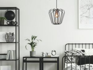 Miniaturka 2 - Lampa Felarano z metalowym kloszem koszykowym i miedzianą oprawką w aranżacji