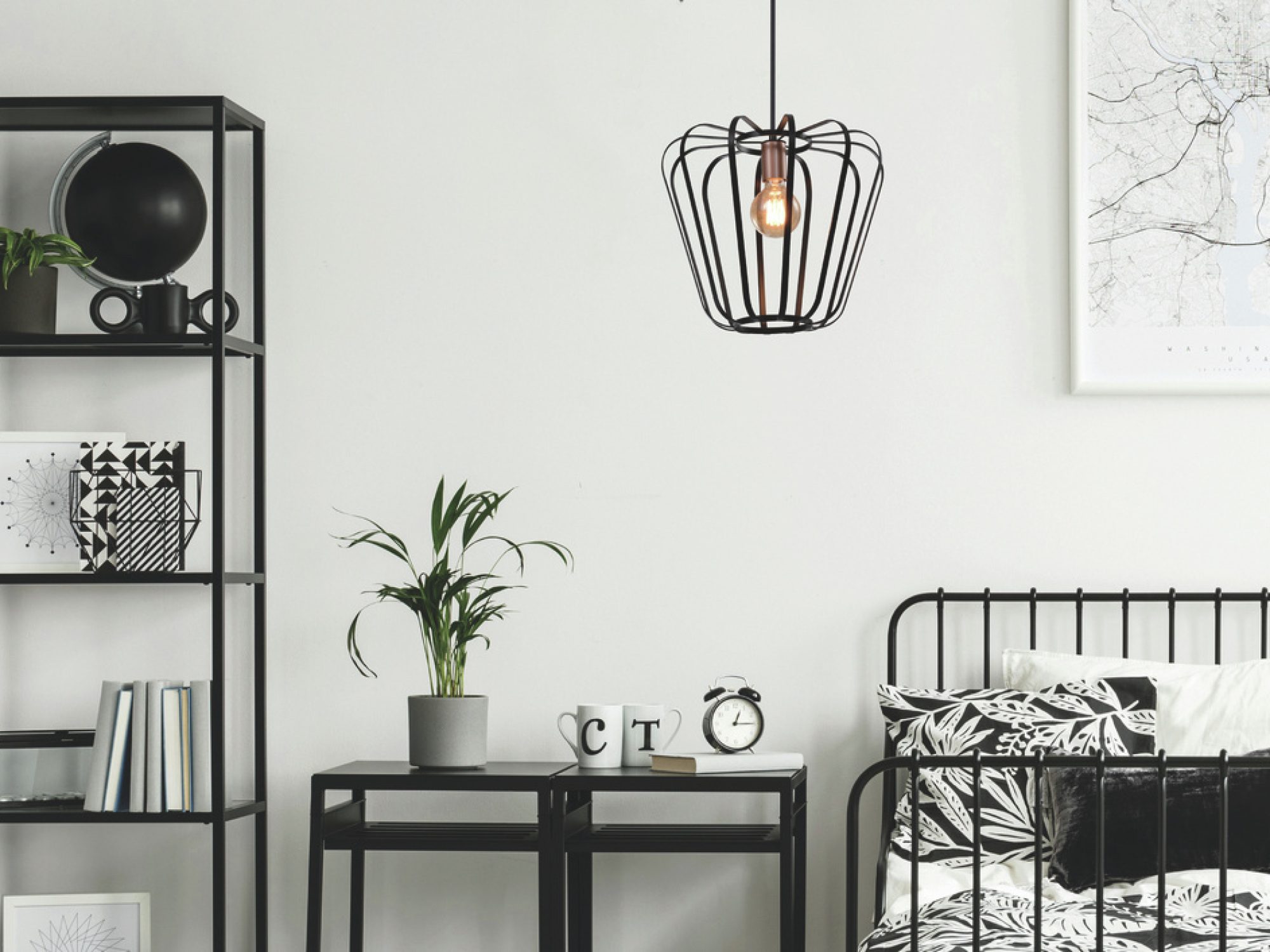 Lampa Felarano z metalowym kloszem koszykowym i miedzianą oprawką w aranżacji