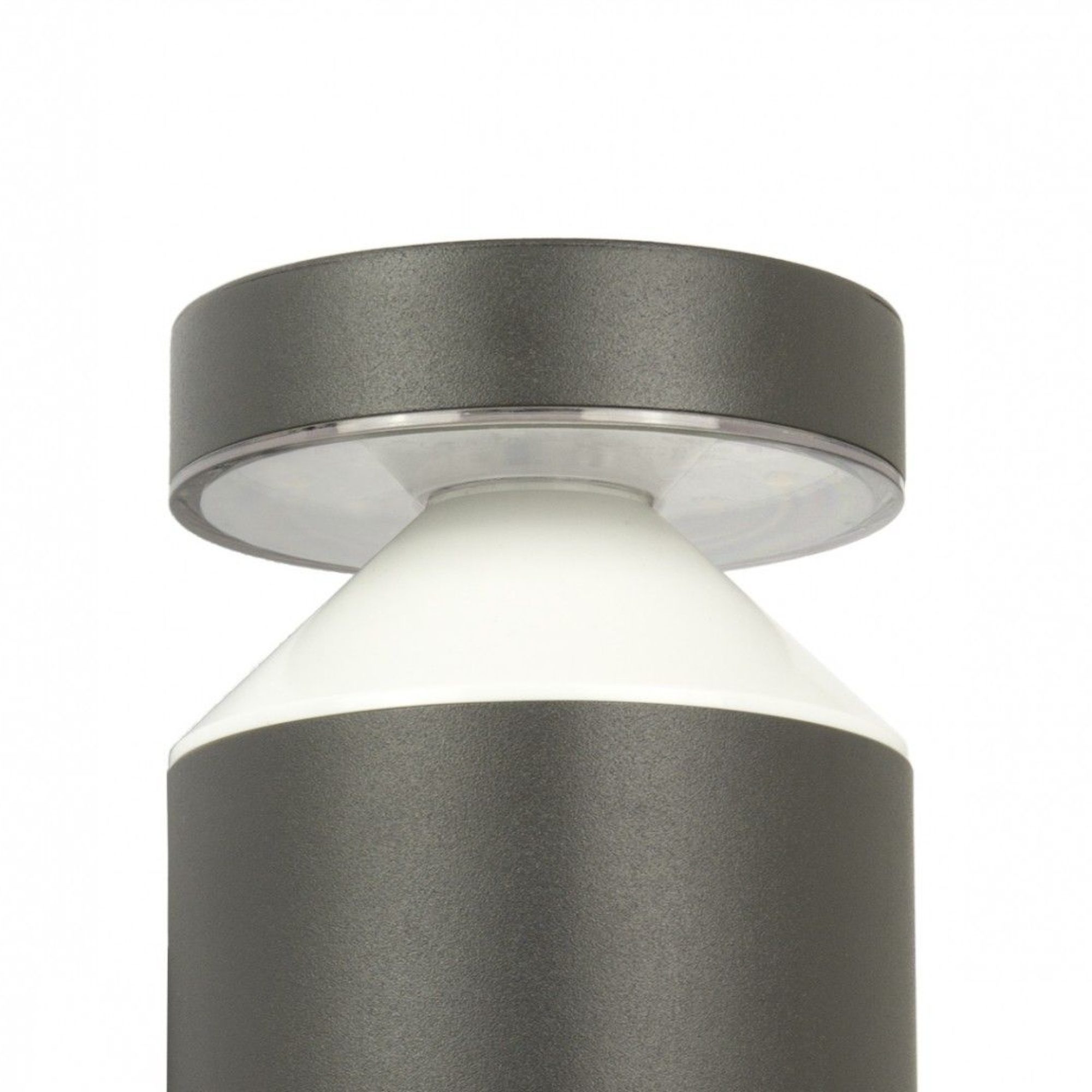 Lampa ogrodowa stojąca DELTA DL-500 w aranżacji przy ścieżce