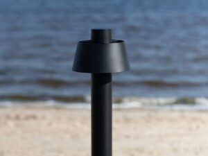 Miniaturka 6 - Czarna lampa ogrodowa Photoni 75 w aranżacji