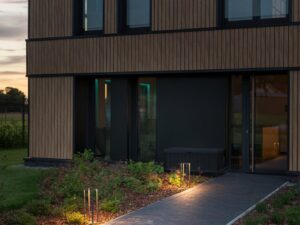 Miniaturka 5 - Słupki Quadrulo LED oświetlające ścieżkę w ogrodzie