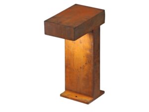 Miniaturka 1 - Lampa ogrodowa Rusty Pathlight wykonana ze stali o rdzawym wykończeniu, drugie ujęcie