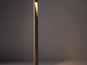 Miniaturka 3 - Beżowa lampa ogrodowa Sena L przy ścieżce w aranżacji zewnętrznej