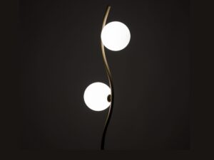 Miniaturka 1 - Lampa podłogowa Ancona z rozświetlonymi kulistymi kloszami – detal