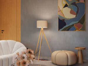 Miniaturka 9 - Lampa podłogowa z drewnem Elaria 140 cm taupe przy sofie w salonie