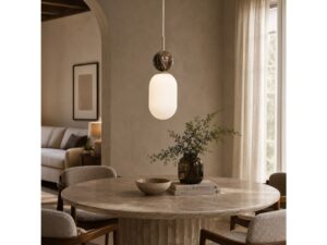 Miniaturka 1 - Lampa Silasia wisząca nad okrągłym stołem w jadalni