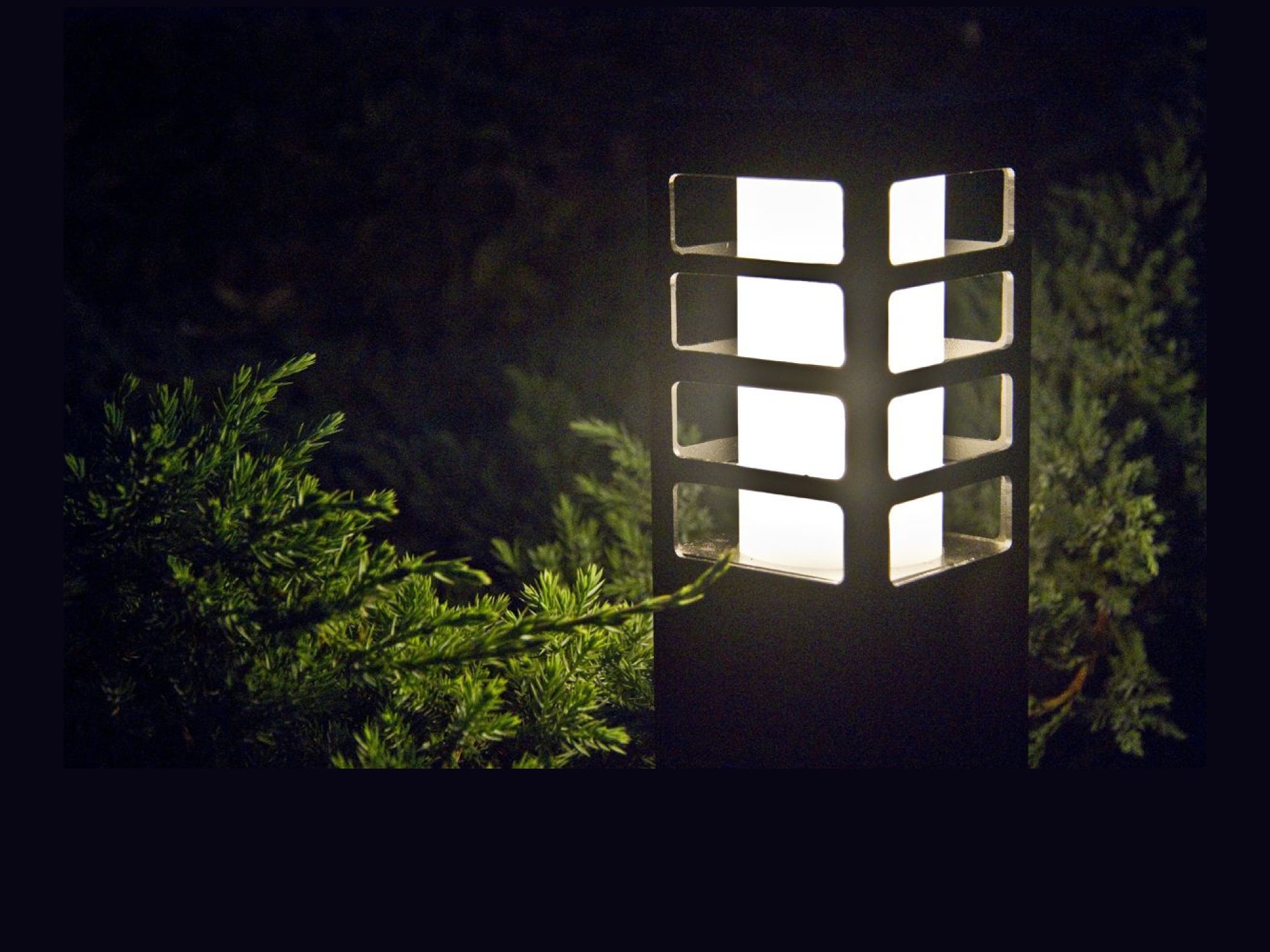 Oprawa stojąca zewnętrzna RADO III 2 – aranżacja nocna