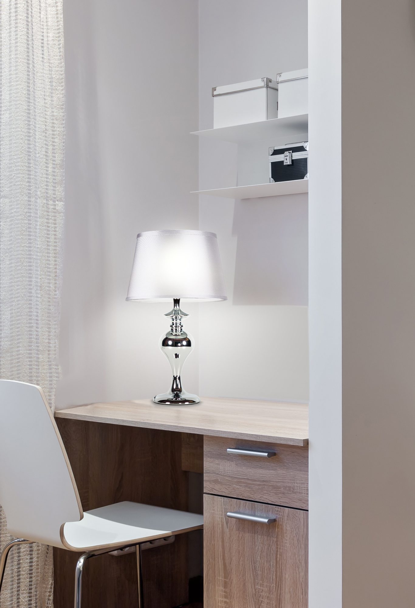 Lampa stołowa Fenetano z ażurowym abażurem w aranżacji wnętrza