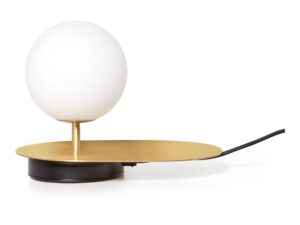 Miniaturka 2 - Mosiężna lampa stołowa HANEA ST z półką i białym kloszem na białym tle