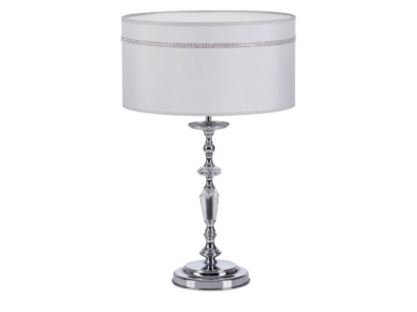 Lampa stołowa Hilton w kolorze chromu z jasnym abażurem na białym tle